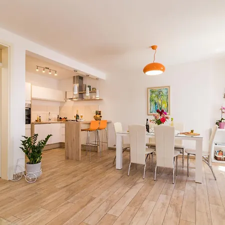 Holiday home Gemuetliches Stein Mit Privatem Pool Und Terrasse Mit Grill Galizana