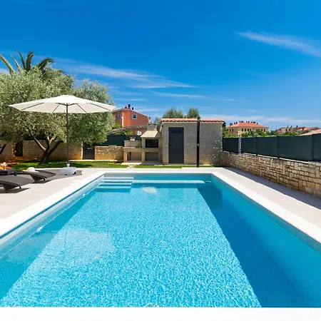Gemuetliches Stein Mit Privatem Pool Und Terrasse Mit Grill Holiday home Galizana